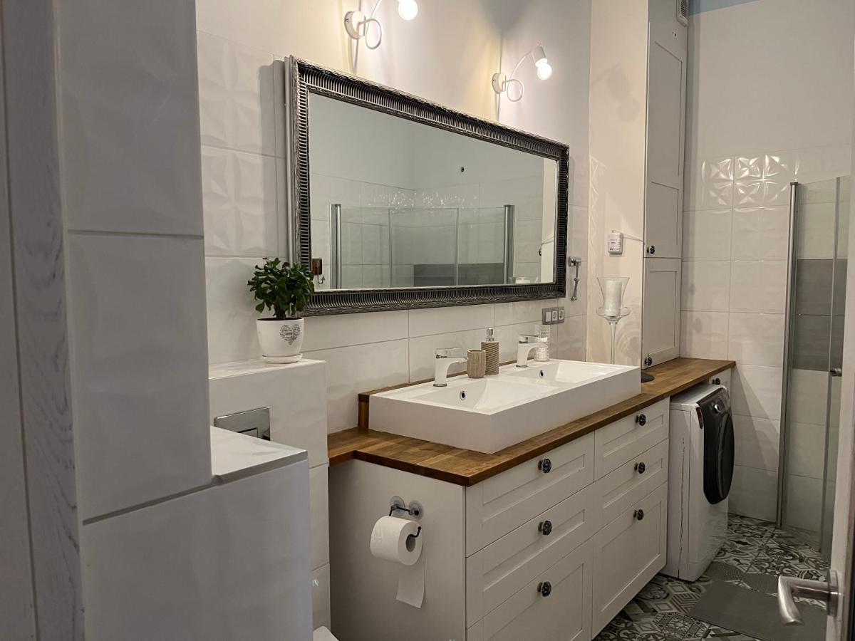 Apartament Przy Ratuszu Apartment Барчево Екстериор снимка